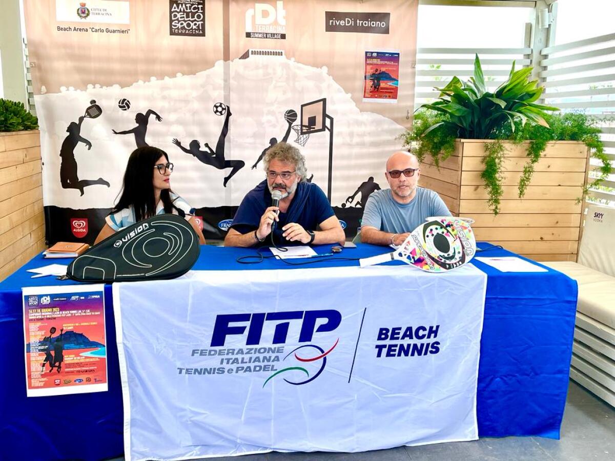 Presentati a Terracina i Campionati regionali di beach tennis e gli altri eventi sulla sabbia - 