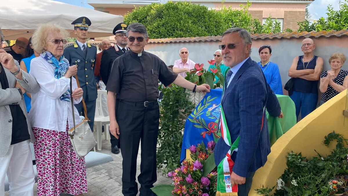 A Nettuno inaugurata la stele in ricordo di don Luigi Fossati - 