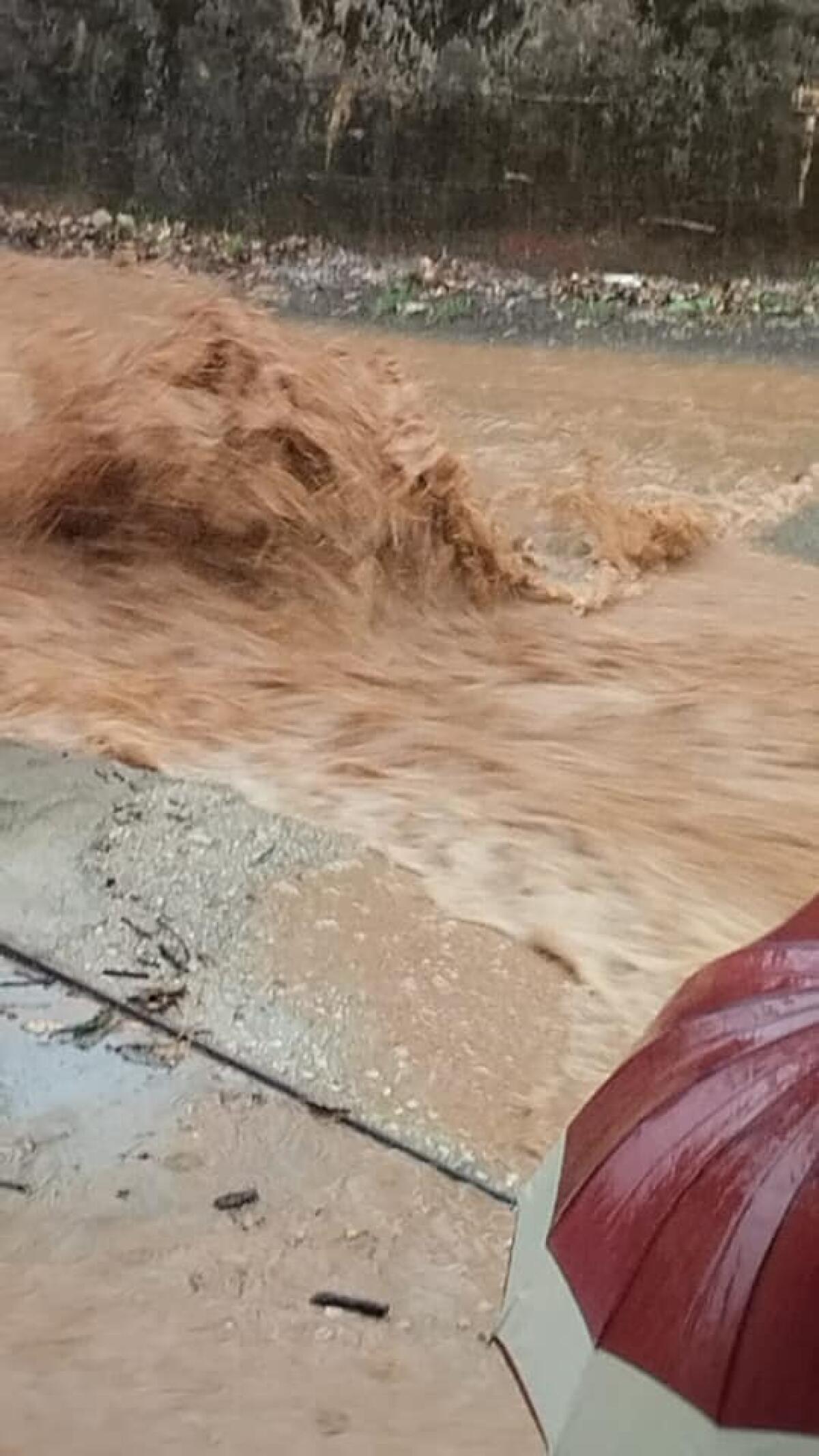 Bomba d’acqua a Sezze, il Sindaco Lucidi firma l’ordinanza di evacuazione per 5 famiglie in zona Casali. - 