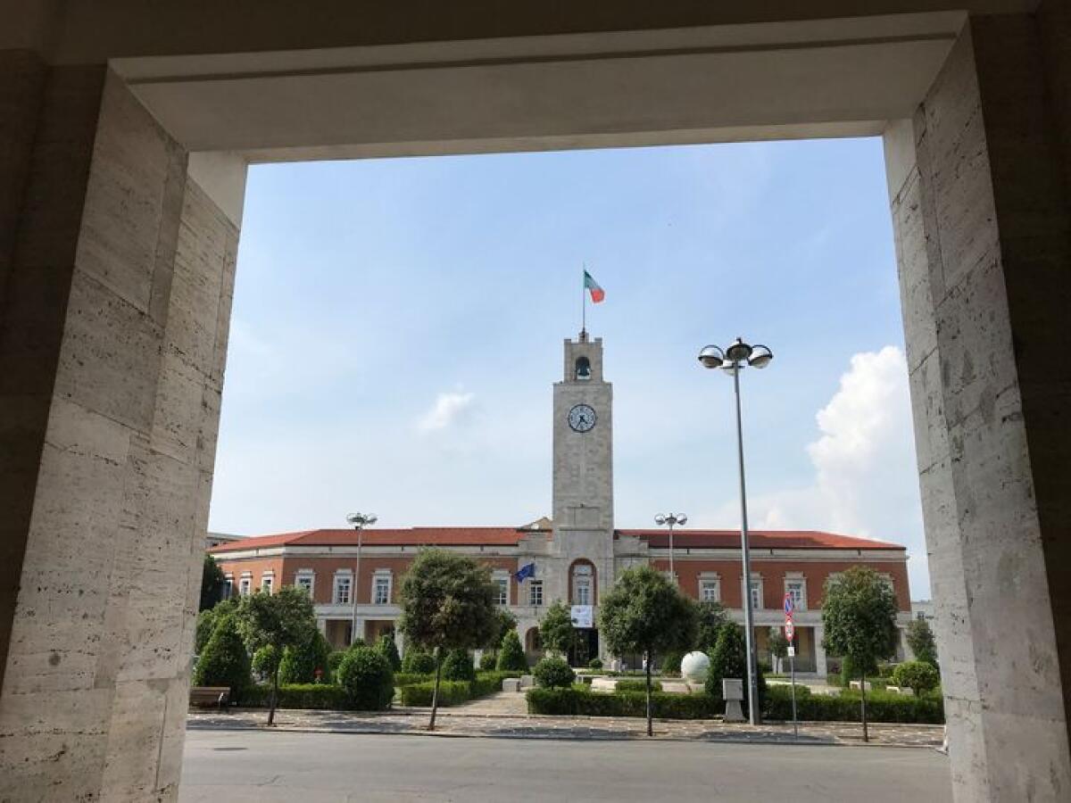 Latina - ZTL rinviata, a luglio e agosto rimane l'isola pedonale - 