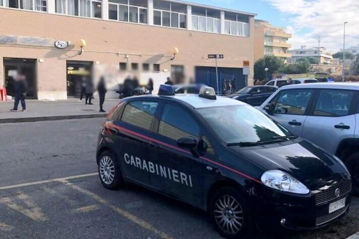 Controlli sul litorale romano: sequestrato un chiosco abusivo - 