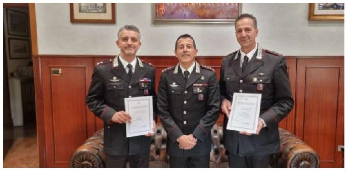 Carabinieri - Riconoscimenti ai Maggiore Pascale e al Tenente Franchi - 