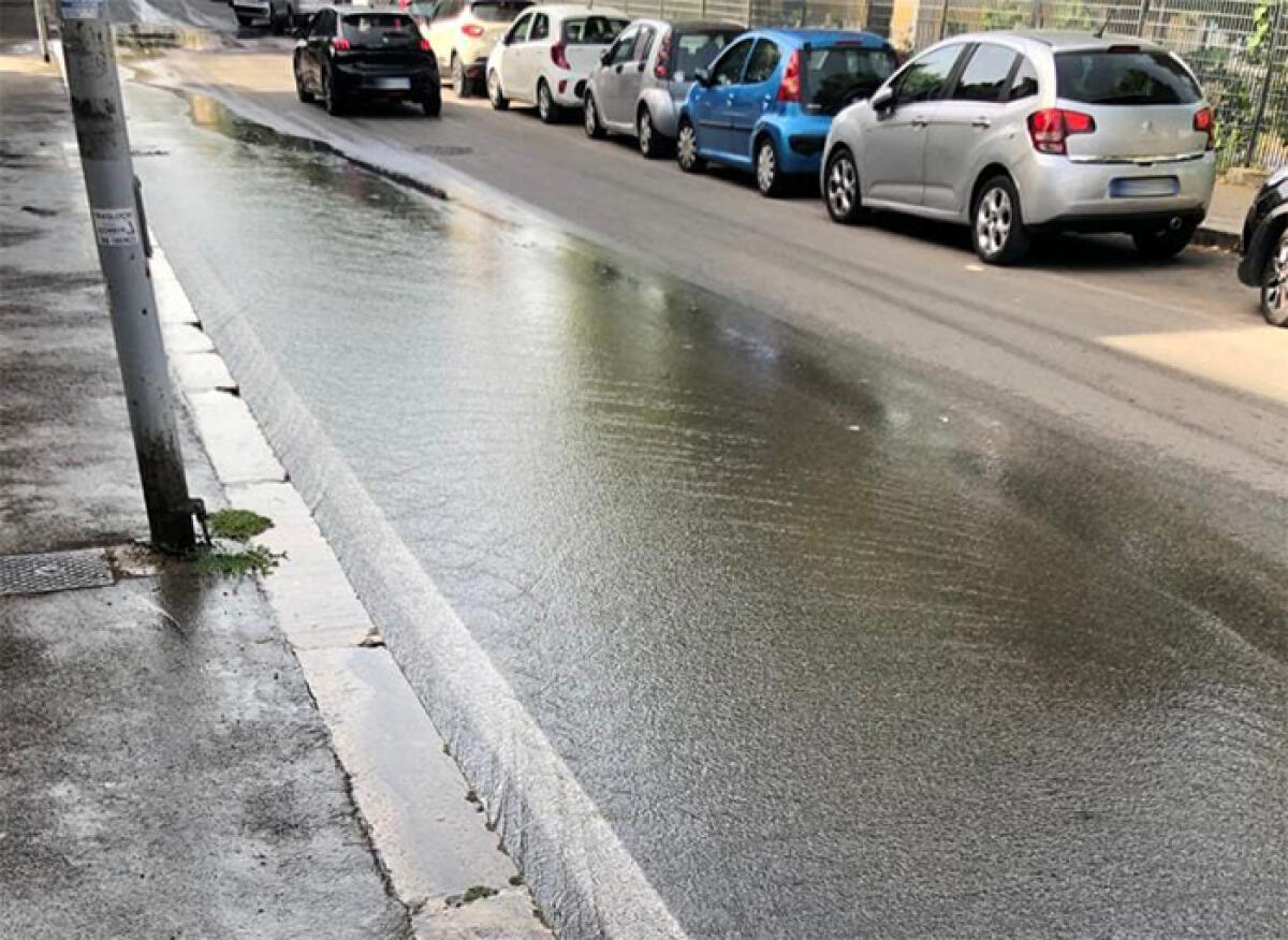 Danni alla condotta idrica ad Albano, in piazza Aldo Moro ed in via Rossini. Probabili abbassamenti di pressione. - 