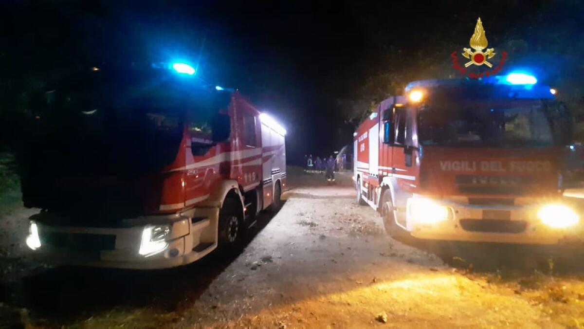Incendio a Nettuno, a fuoco tre auto di Acqualatina. Si indaga - 