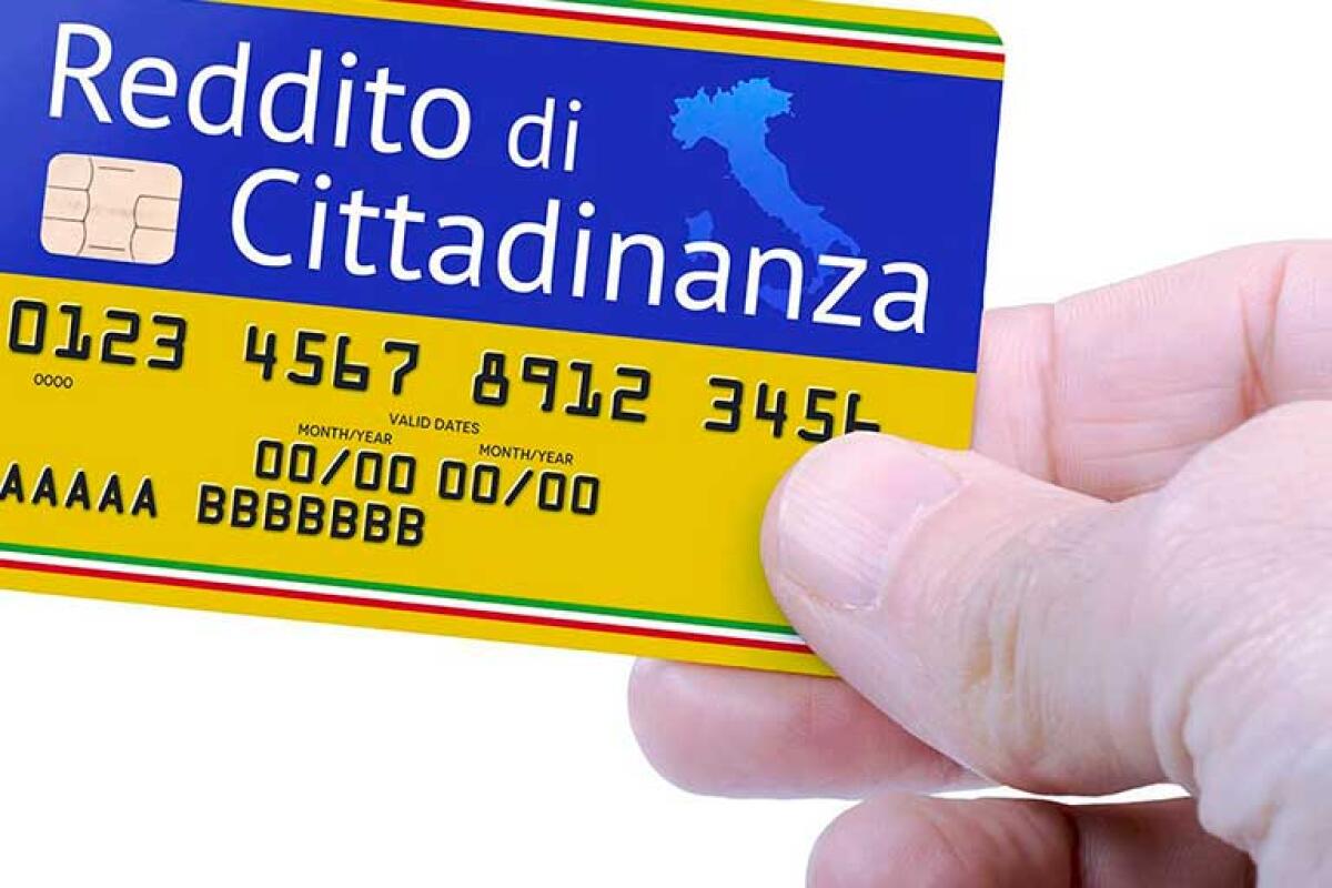 23mila euro di reddito di cittadinanza ottenuto dichiarando il falso. Scoperti tre cittadini comunitari - 