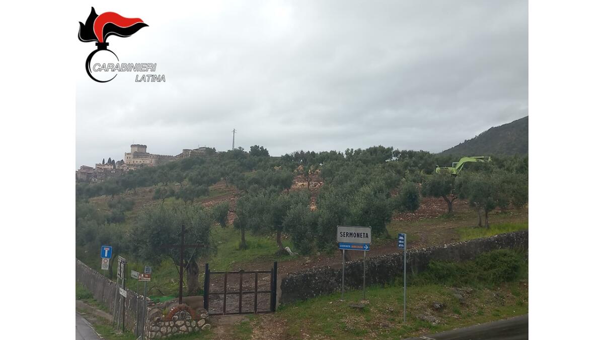 Lavori di sbancamento in un'area di pregio storico a Sermoneta, scatta di nuovo il sequestro - 