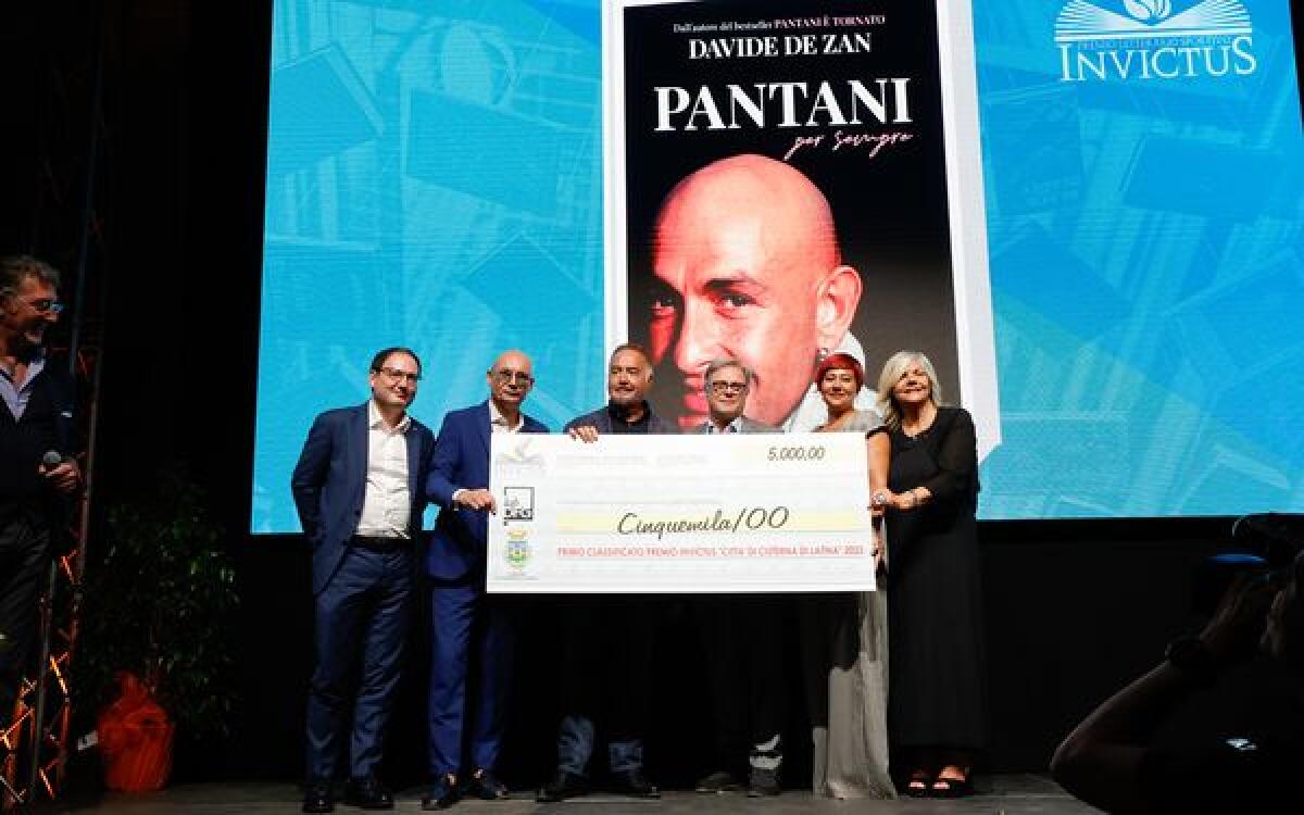 Premio Letterario Sportivo Invictus, trionfano la memoria di Marco Pantani e il libro di Davide De Zan - 
