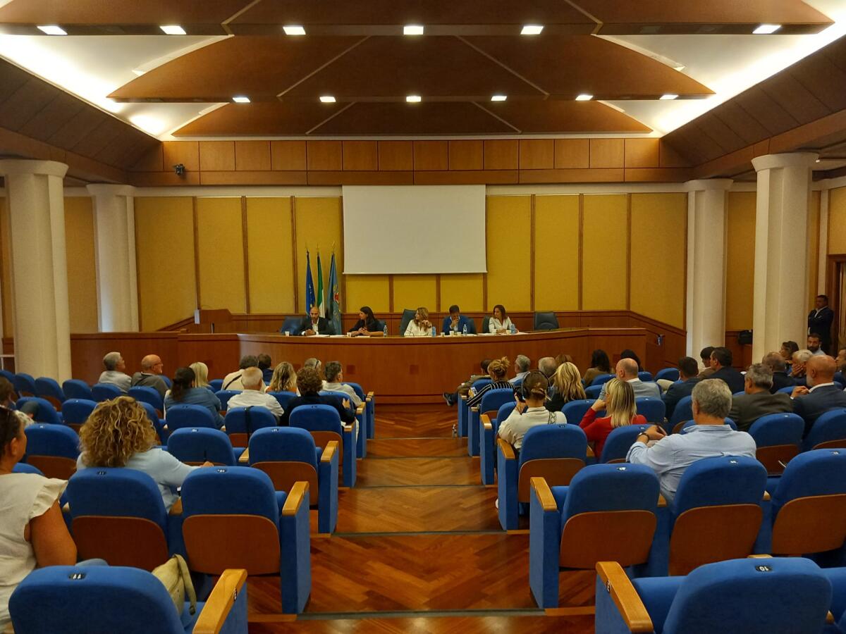 Inceneritore, all'audizione in Regione oltre al sindaco di Roma, non si presenta neanche il Comune di Aprilia - 