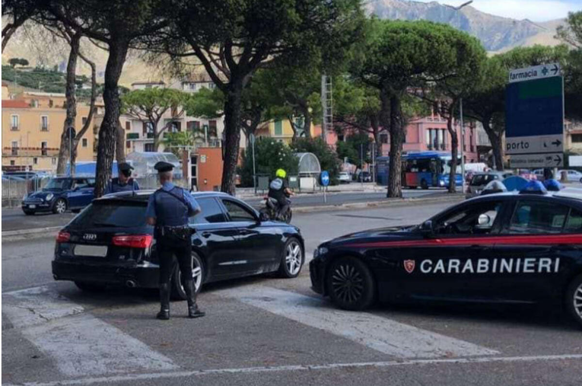 Violenze e minacce alla madre per avere soldi e comprare droga, denunciato - 