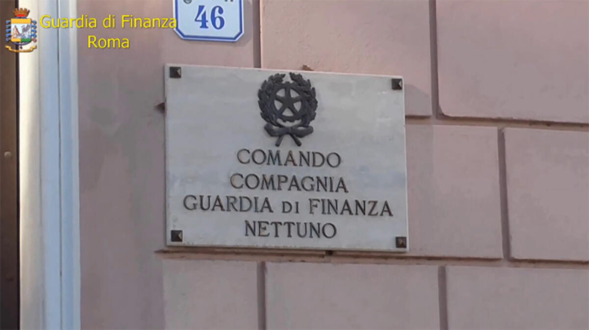 Truffe alle assicurazioni gestite da un carrozziere di Nettuno, coinvolte persone di Aprilia - 