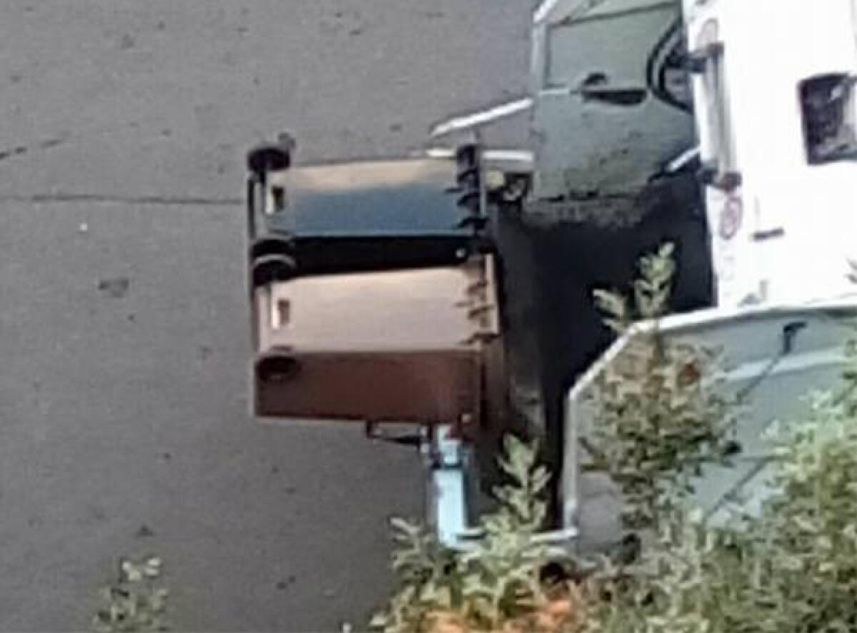 Chiusura provvisoria dell'impianto di via Valcamonica: ad Aprilia il servizio porta a porta prosegue senza alcuno stop. - 