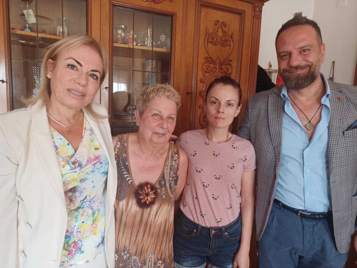 Il parco di via Roccagorga sarà dedicato a Jean-Luc, il ragazzo di Latina morto in Francia. Il sindaco lo annuncia alla mamma. - 