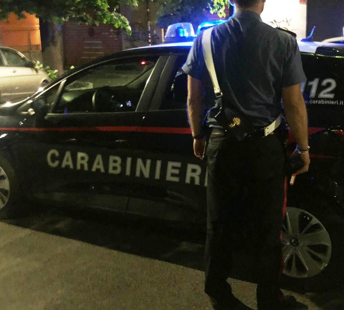Sfruttamento della prostituzione in un night a Monte San Biagio, cliente costretto a pagare 15mila euro - 