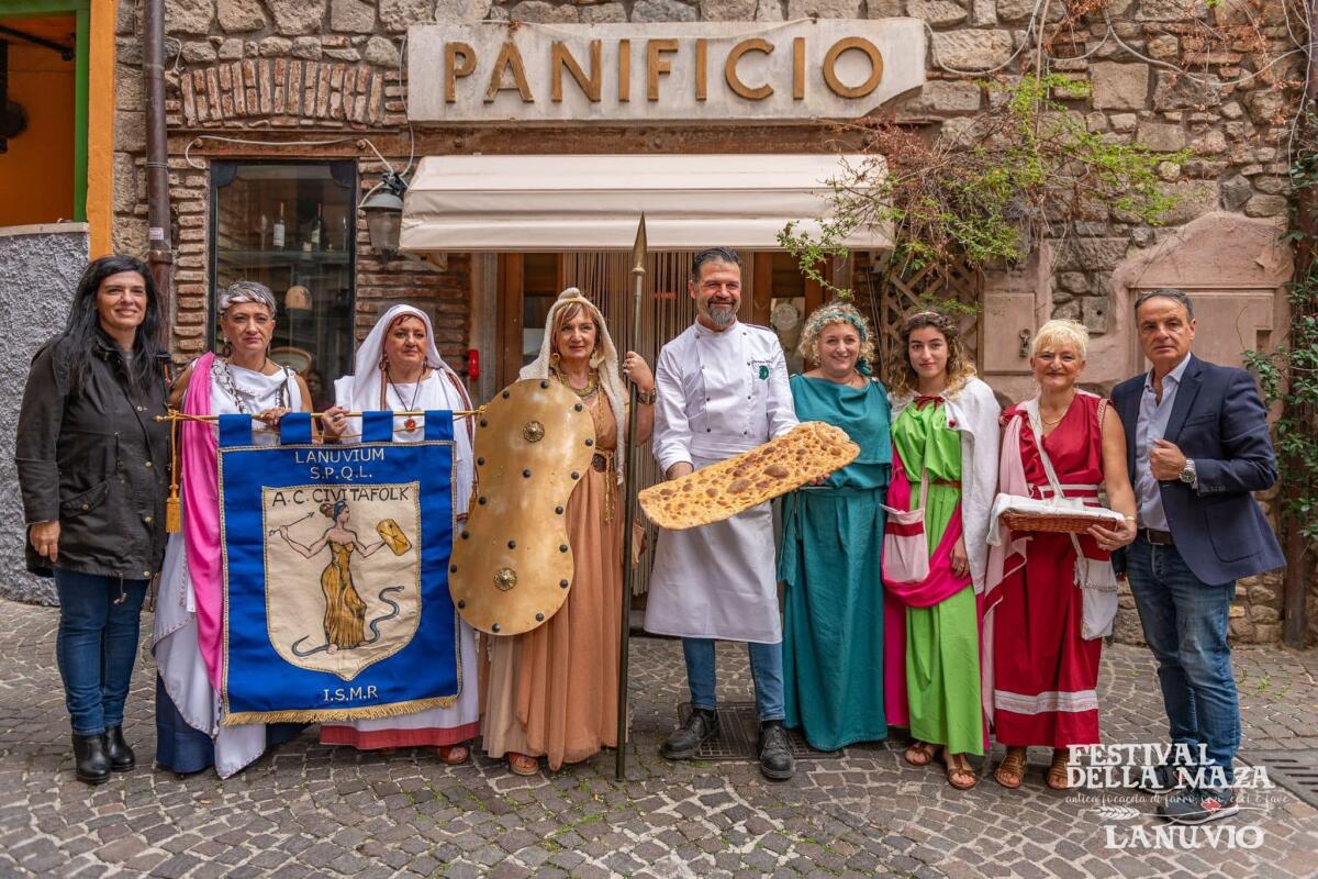 Si è chiusa con successo a Lanuvio la sesta edizione del “Festival della Maza”. Tanti i partecipanti. Le FOTO - 