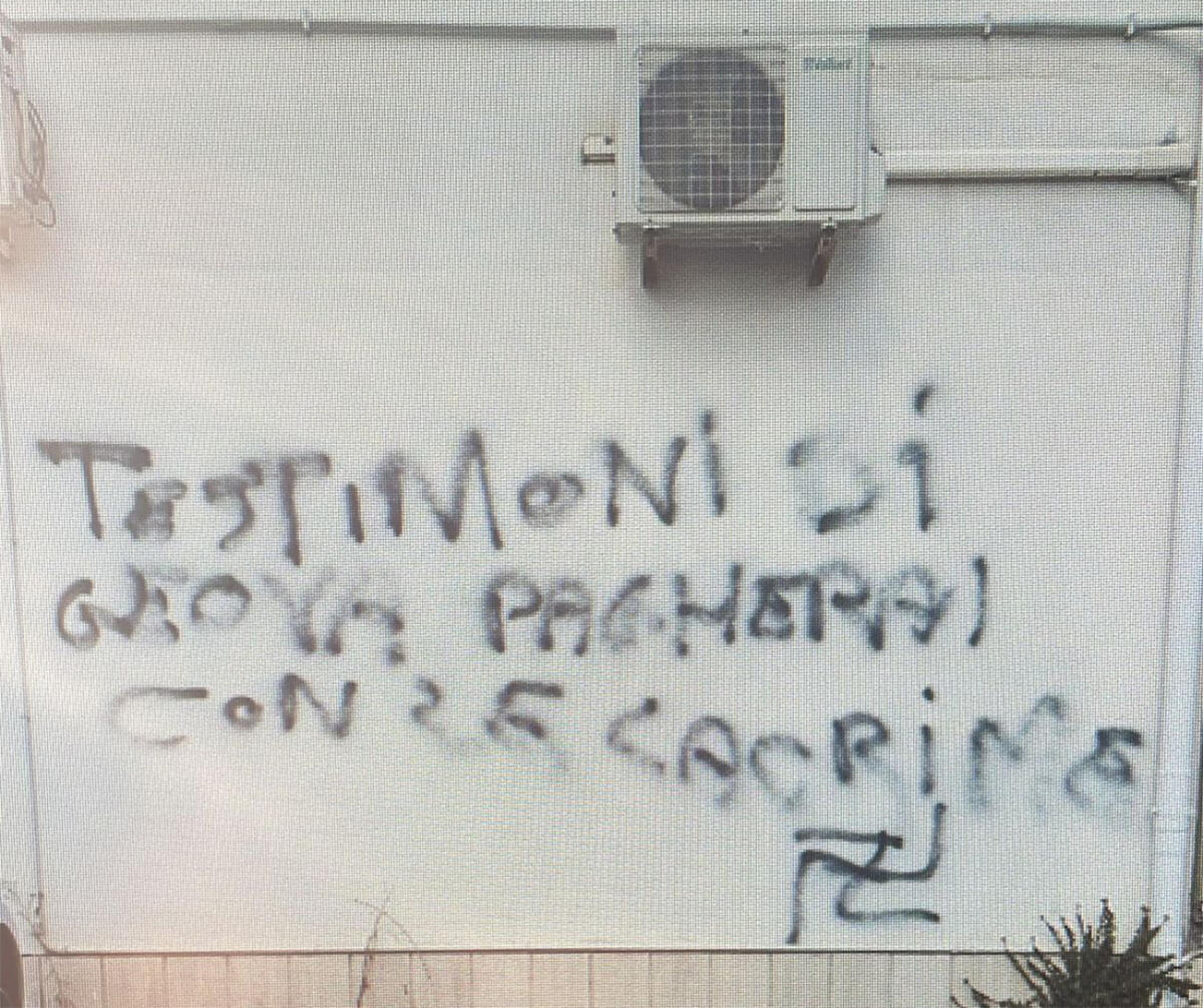 Aprilia - Molotov e scritte ingiuriose all'Asam, l'inquietante precedente. I liquidatori dai carabinieri - 