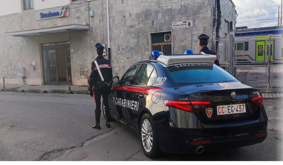 Minorenni sorpresi a rubare un motorino, fermati dai carabinieri di Formia - 
