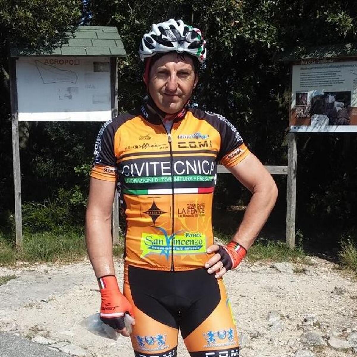 Travolto ed ucciso da un’auto pirata mentre era in bici. La vittima è il 46enne di Nettuno David Calabro. - 