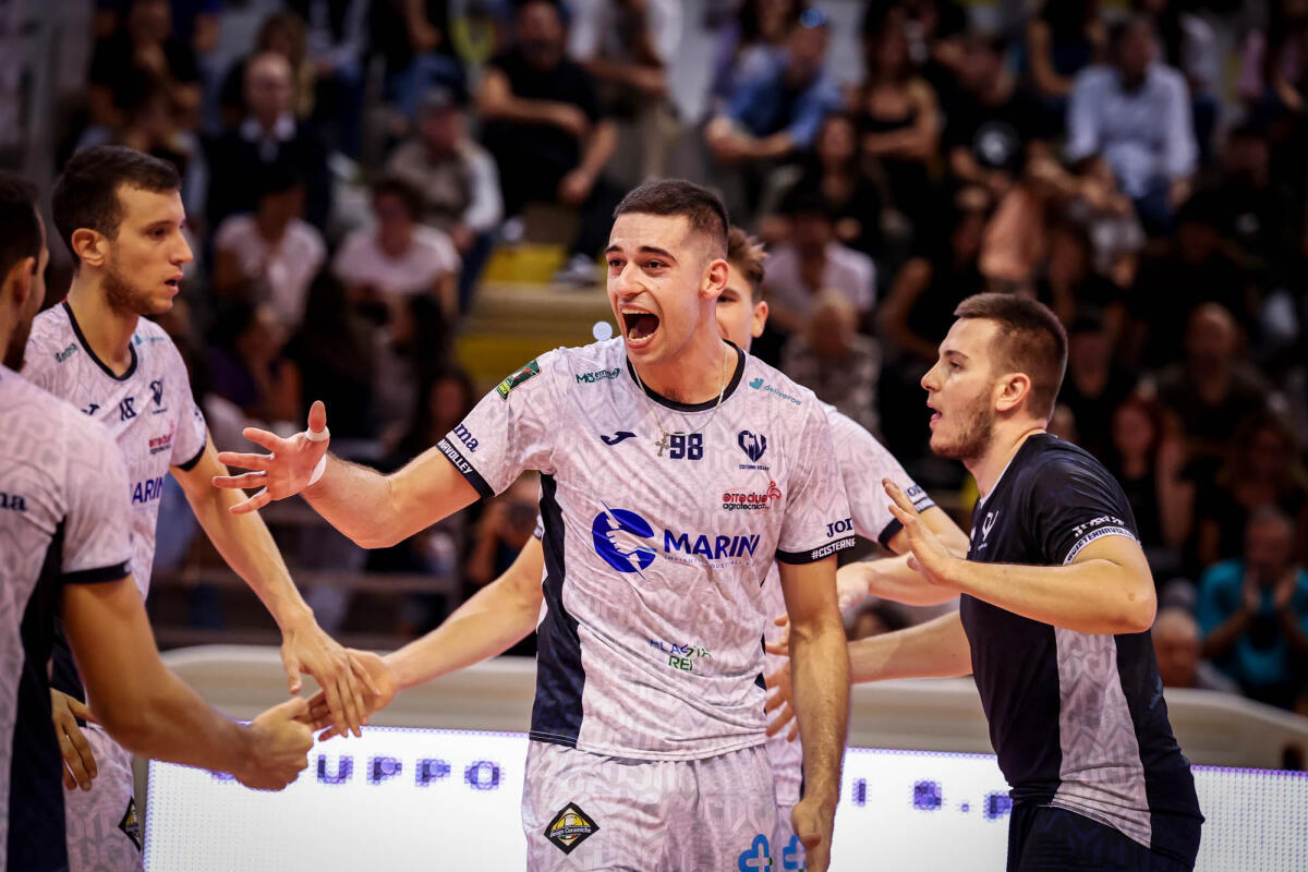Il Cisterna Volley lotta per cinque set con i campioni d’Italia di Trento ma cede al tie-break - 