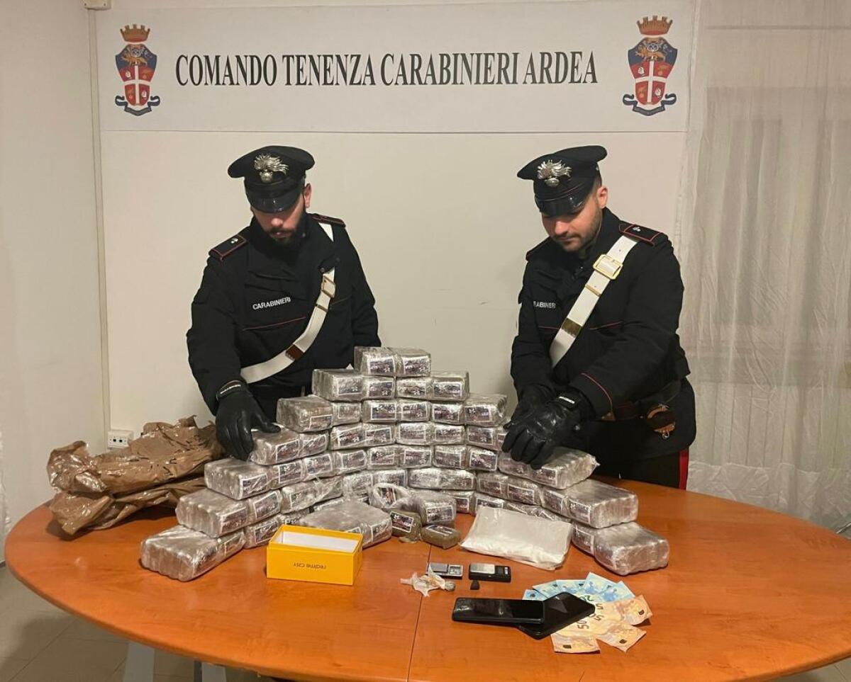 30 chili di hashish nascosti in casa, tre persone in arresto ad Ardea - 