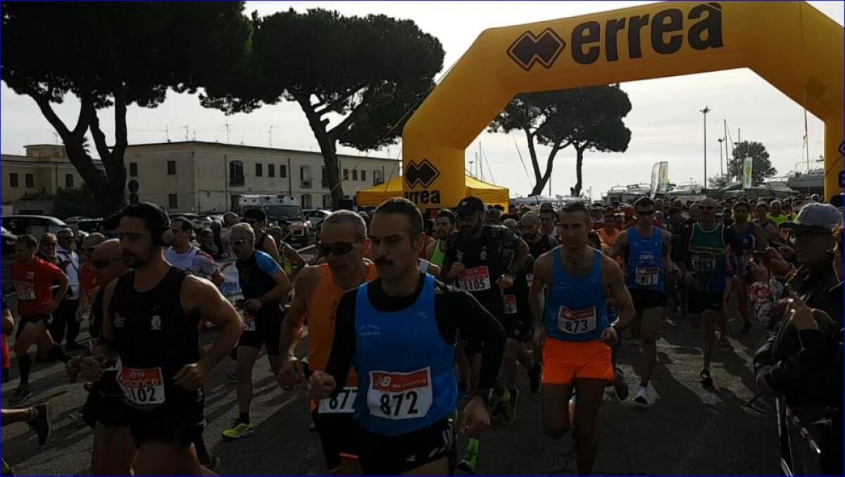 Domenica 19 novembre in scena la "Corri a Terracina", emozionante gara podistica tra il lungomare ed il centro storico. - 
