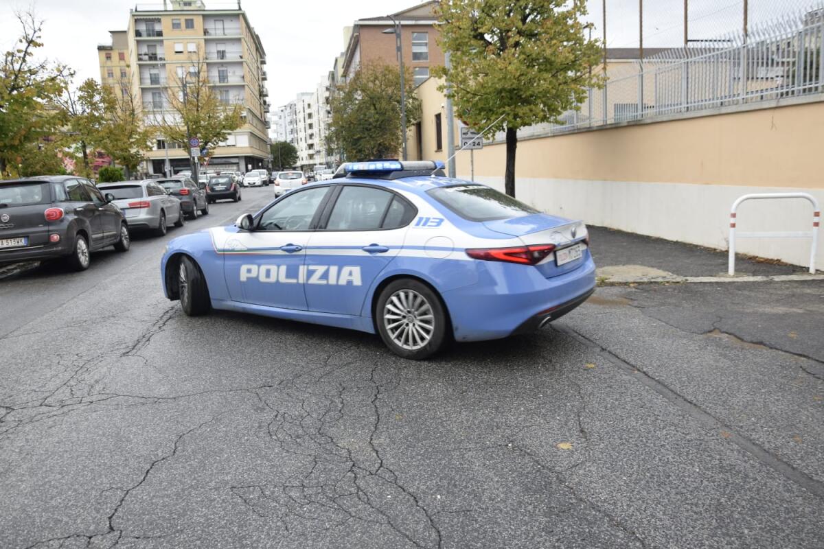 Rischia di perdere l’esame per la patente e annuncia falso allarme bomba: caos alla motorizzazione civile di Latina - 