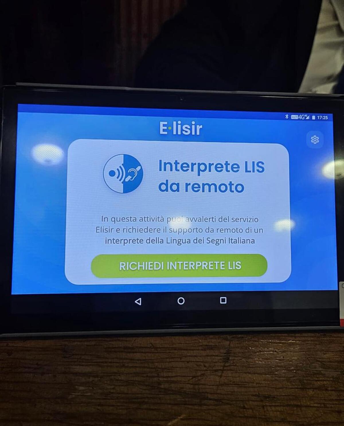 A Terracina interprete LIS da remoto per dialogare con l'amministrazione comunale - 