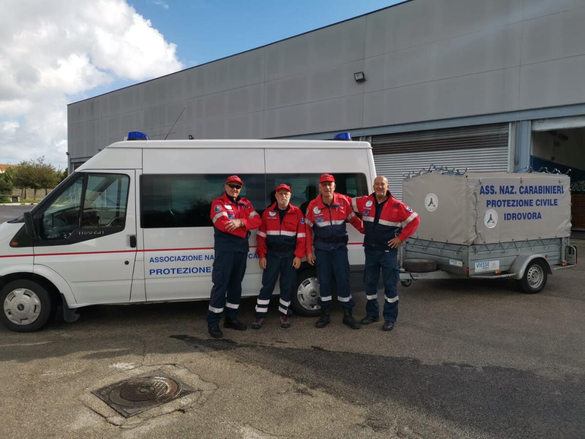 Una squadra di volontari dell’Anc Aprilia in Toscana per dare sostegno alle zone colpite dall’alluvione. - 