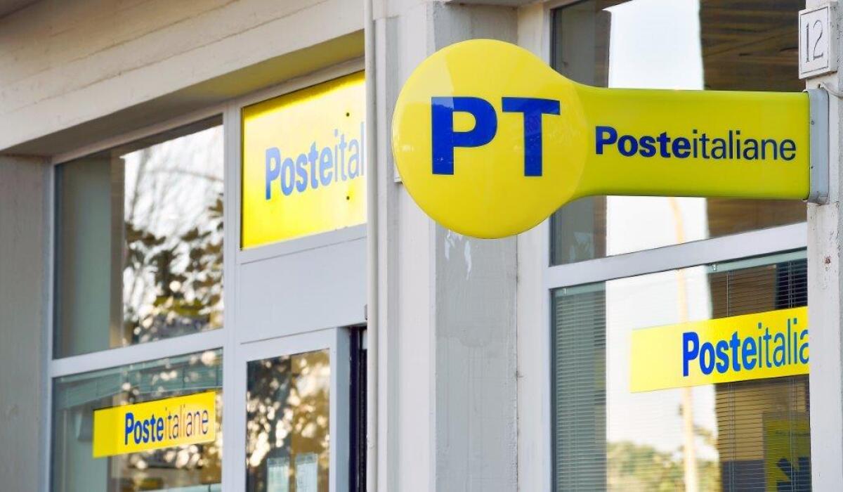 Si finge operatore delle Poste e chiede 4mila euro ad una donna, è caccia al truffatore - 