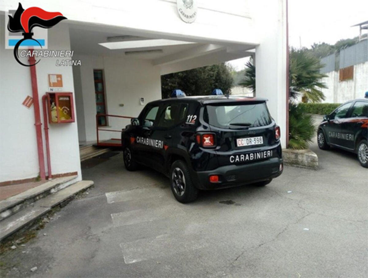 Si offre di darle un passaggio, poi la violenta in uno stabile abbandonato nelle campagne di Priverno. 22enne arrestato dai Carabinieri. - 