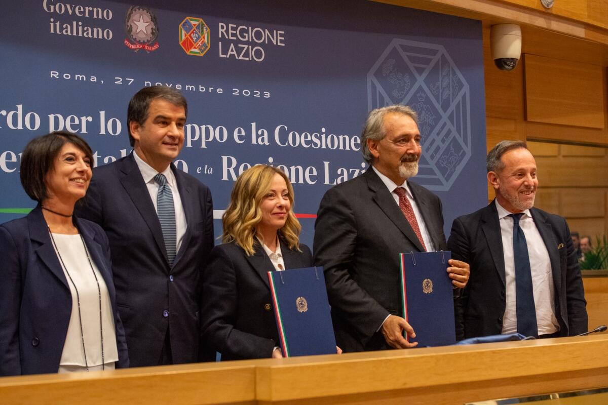 Accordo per lo sviluppo e la coesione tra il Governo e la Regione: 1,2 miliardi di euro per il Lazio. 100milioni per la Cisterna-Valmontone. - 