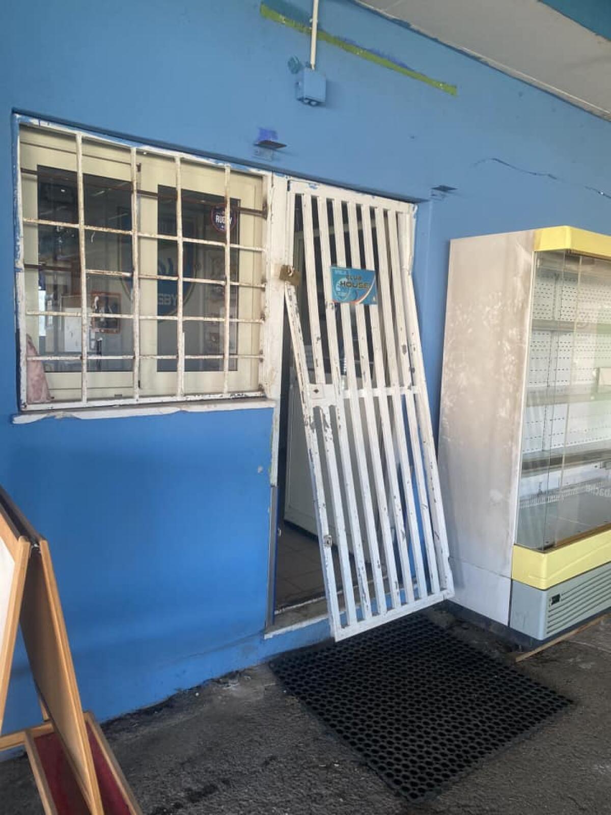 Ladri nuovamente in azione al campo di via della Meccanica della ASD Aprilia Rugby. - 