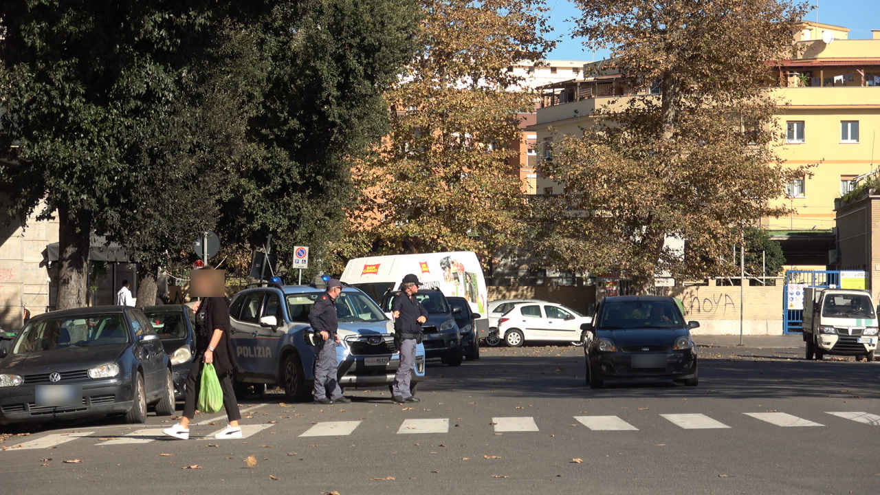 controlli della Polizia a Torvaianica