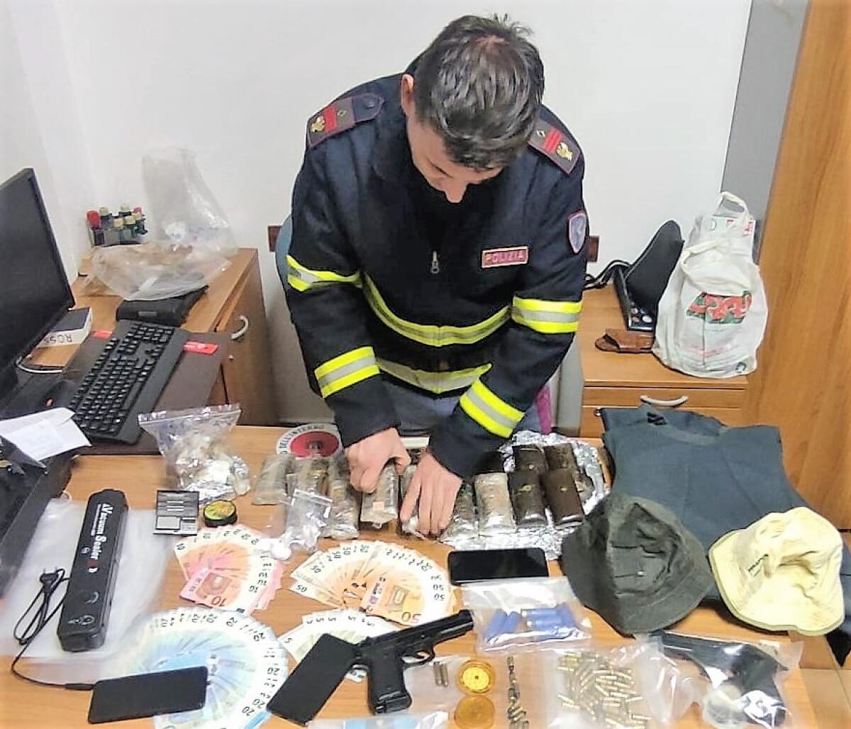 Sgominata a Nettuno una banda che riciclava auto rubate e spacciava droga: 4 arresti e 6 denunce. - 