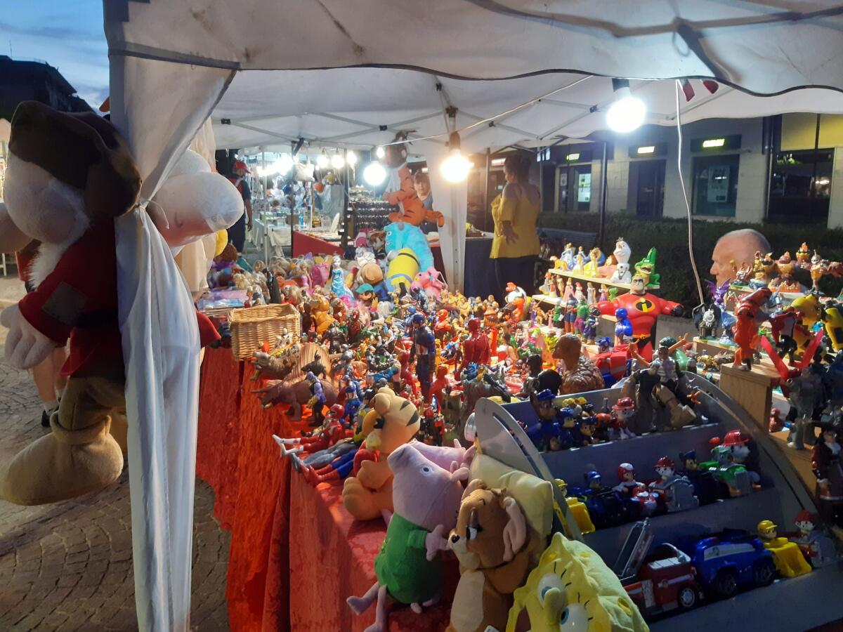 Il Mercatino di Aprilia, per queste feste di Natale, anche fuori dal centro storico. - 