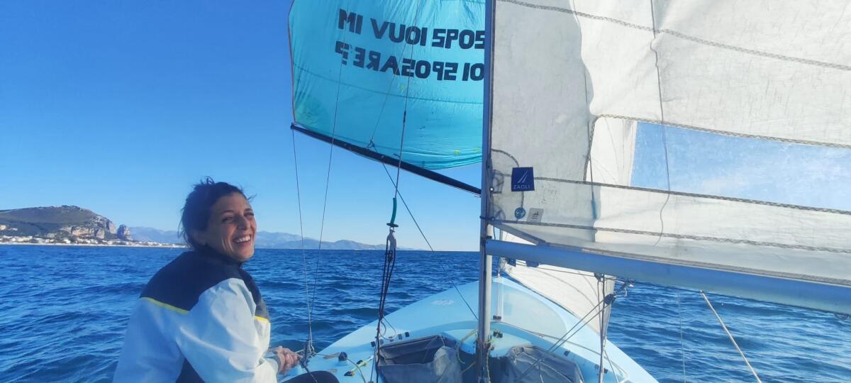 “Mi vuoi sposare?” proposta di matrimonio in barca a vela nelle acque di Terracina. - 