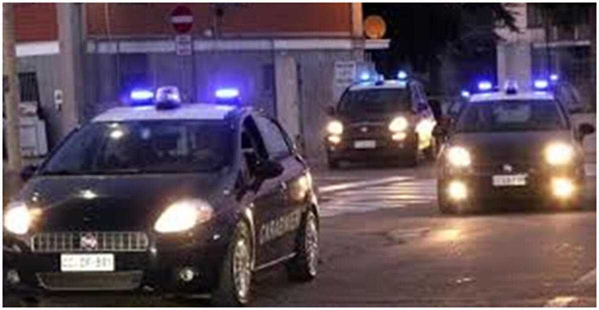 Traffico di droga: I carabinieri del comando provinciale di Latina indagano su 5 corrieri - 