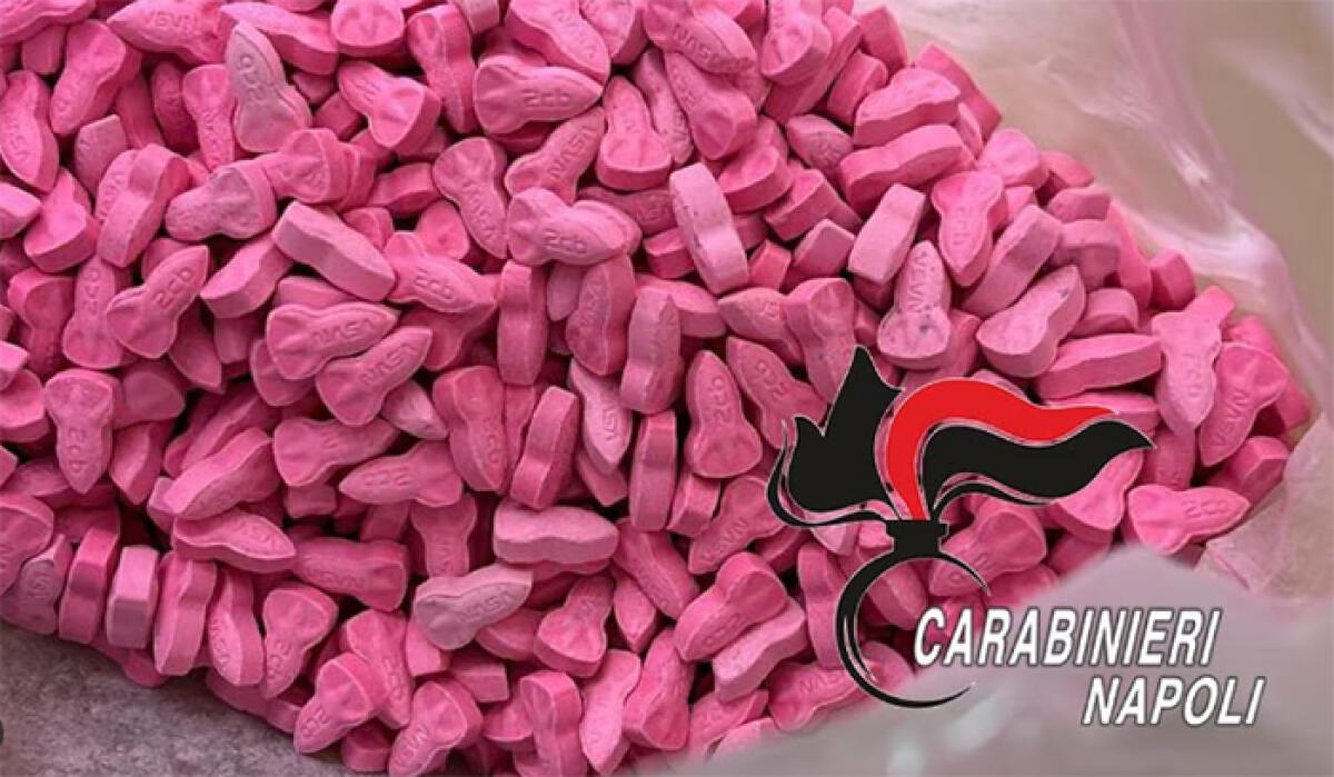 “Cocaina rosa” e “francobolli” di Lsd: un 32enne di Gaeta in manette a Napoli assieme a due campani. - 