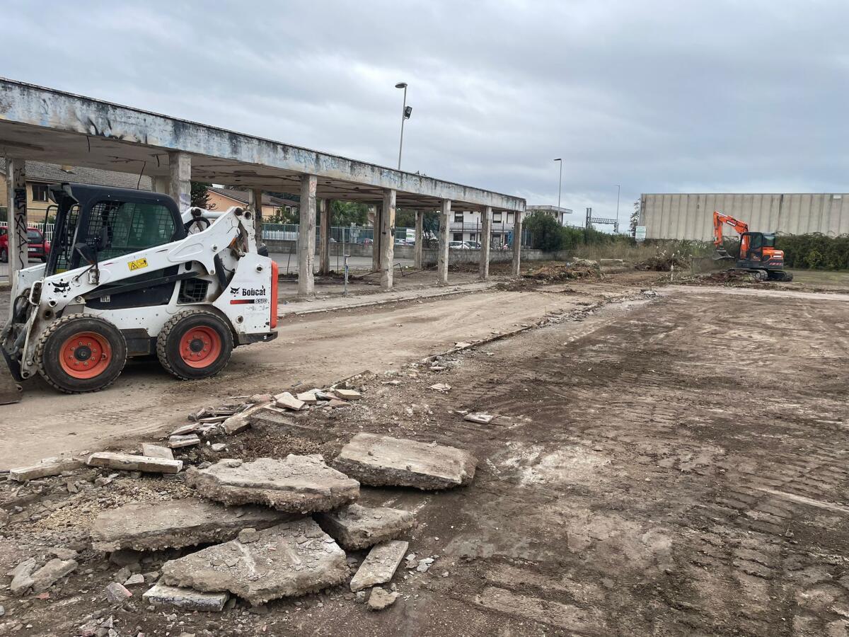 Lavori in corso alla scuola Plinio Il Vecchio di Cisterna - 