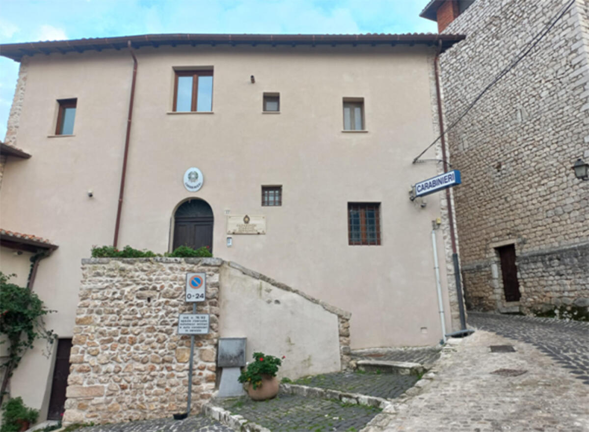 SERMONETA - Ai domiciliari per droga, viene sorpreso con oltre 70 grammi di hashish e cocaina. - 