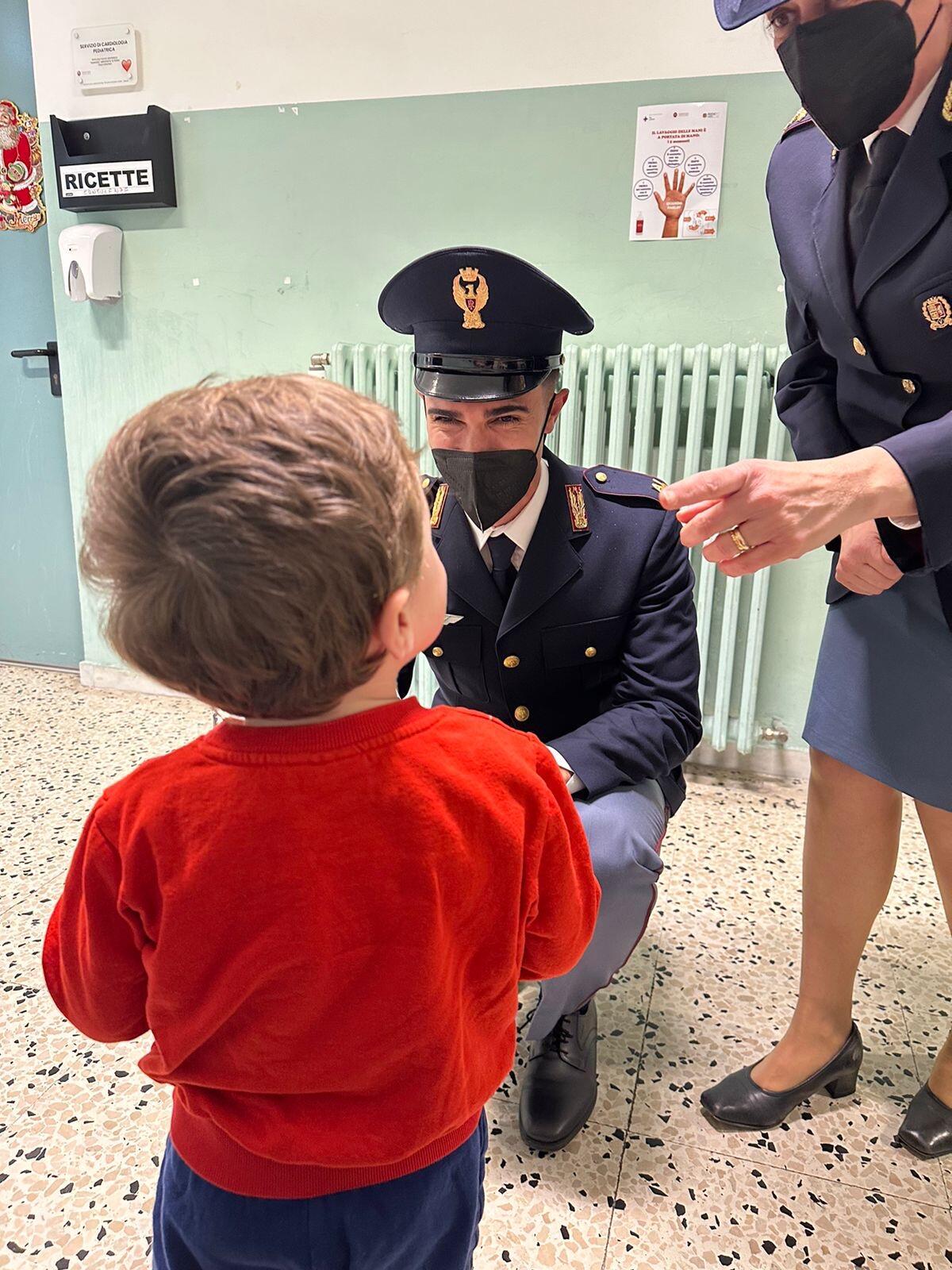 L’Istituto per Ispettori di Polizia di Nettuno dona giochi e giocattoli ai bambini ricoverati all’ospedale “Goretti” di Latina. - 