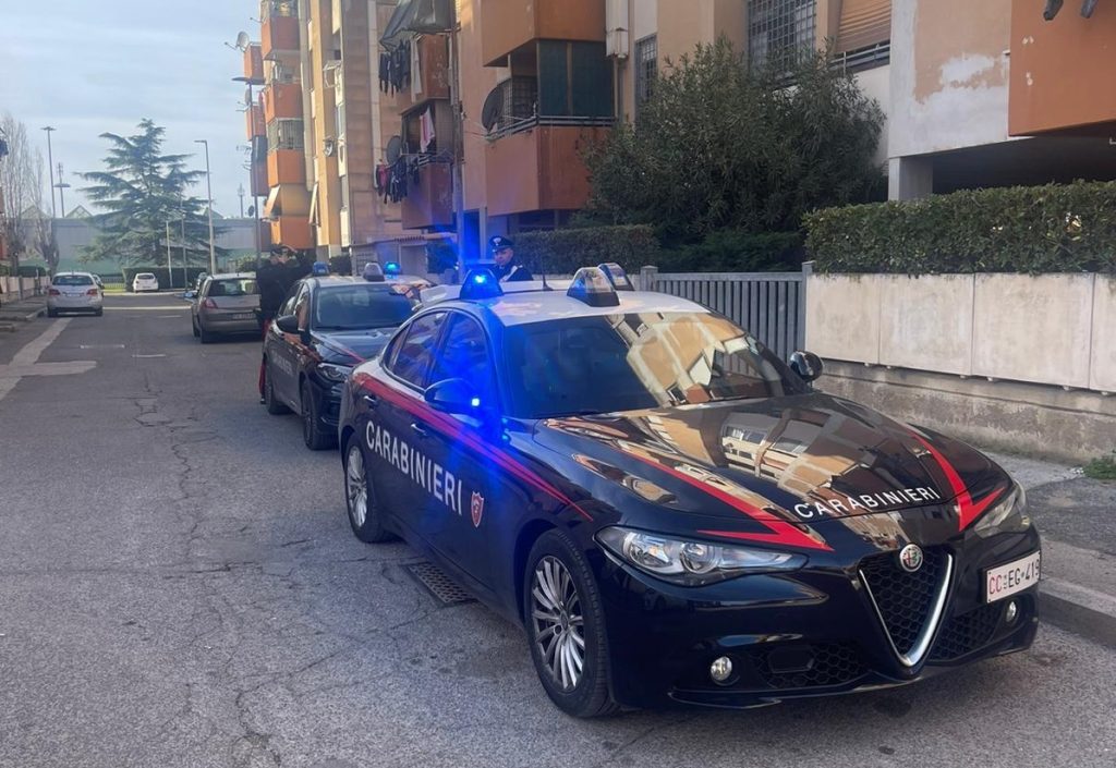 i controlli dei Carabinieri di Anzio nel quartiere Zodiaco