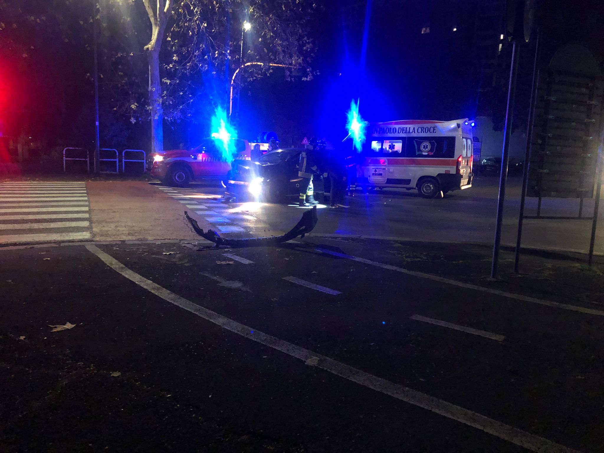 l'incidente tra via Aldo Moro e via Mascagni, ad Aprilia