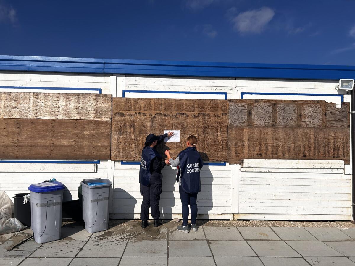 Abusi edilizi per uno stabilimento di Terracina, scatta il sequestro - 