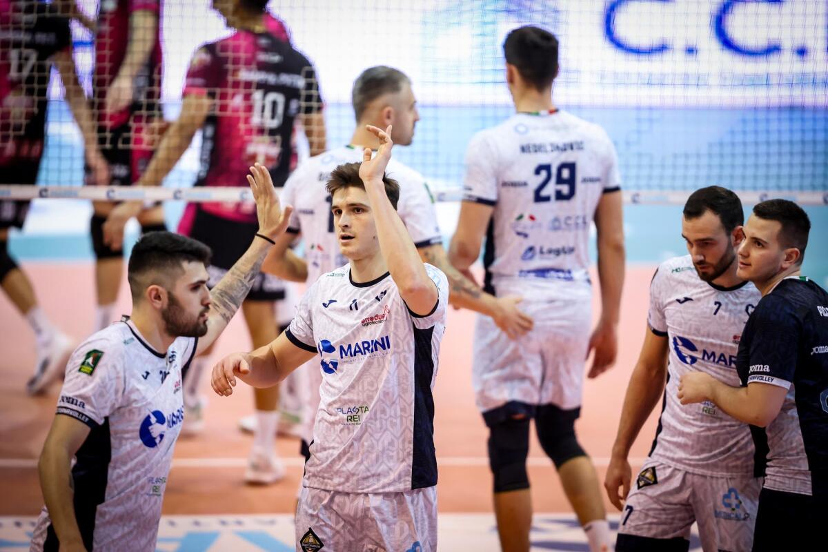 Cisterna Volley supera Padova (3-1) ed entusiasma il pubblico - 