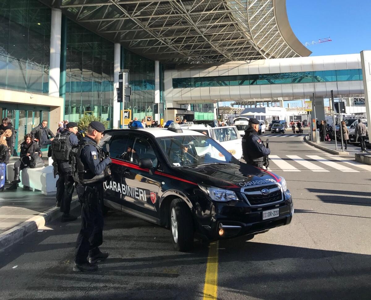 Colpito da un Mandato di Arresto Europeo, i Carabinieri di Formia lo arrestano all’aeroporto di Fiumicino. - 