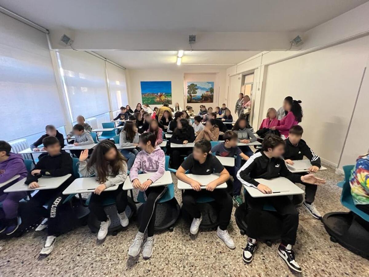 “Io e i Social”: gli studenti del territorio rispondono al contest letterario e raccontano il loro rapporto con i social media. - 