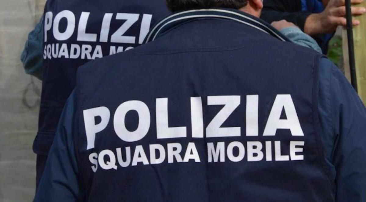 LATINA - Sequestrata in casa e legata da una banda di rapinatori, viene salvata dall’arrivo della sorella. - 