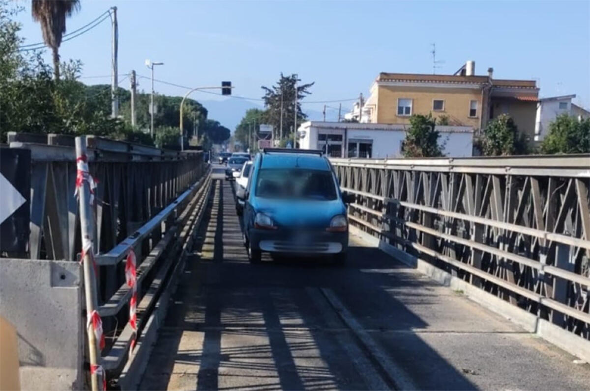 Riaperto al transito il ponte provvisorio sul Sisto, a Terracina. - 