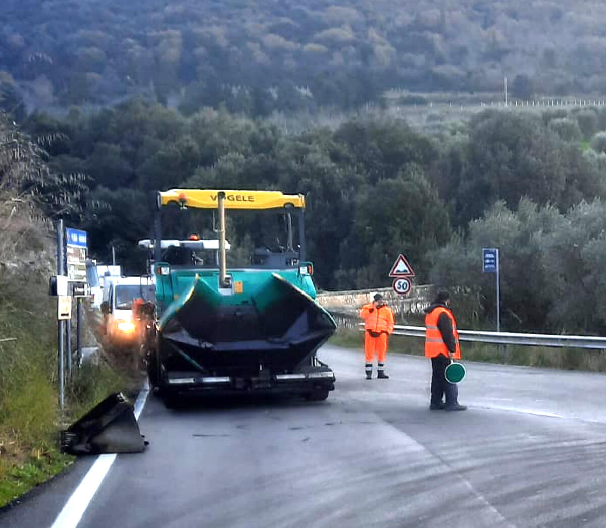 Lavori in corso su via Sermonetana a Sermoneta Scalo - 