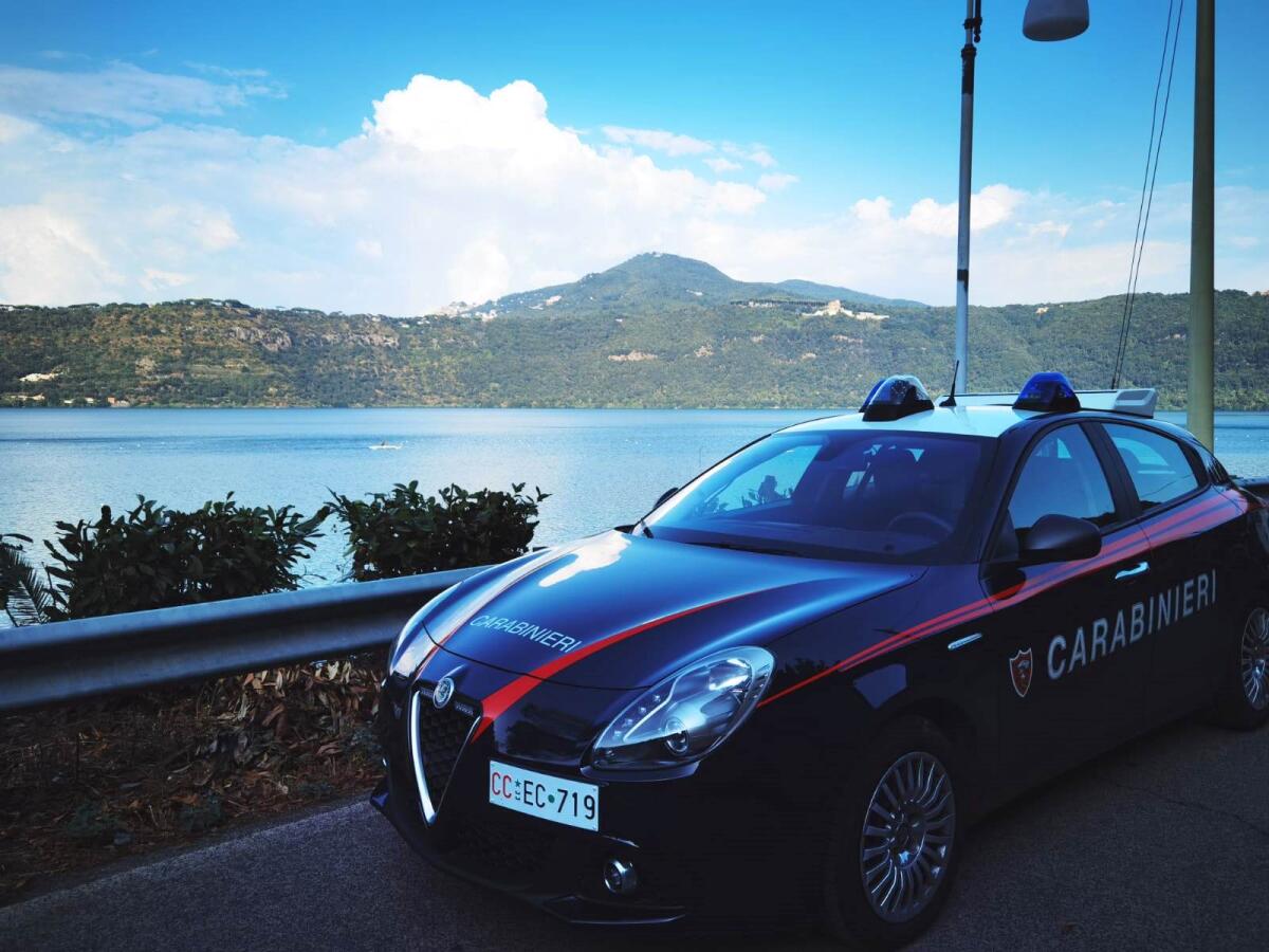 Tentano il furto in un appartamento con i proprietari in vacanza. Un 21enne ed un minorenne arrestati dai Carabinieri di Castel Gandolfo. - 